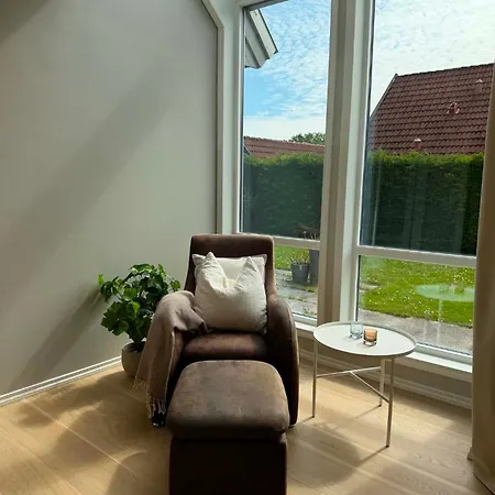 וילה Luxury Scandinavian 3-Bedroom House Near Ons With Parking