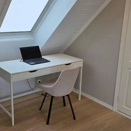Luxury Scandinavian 3-Bedroom House Near Ons With Parking וילה *
